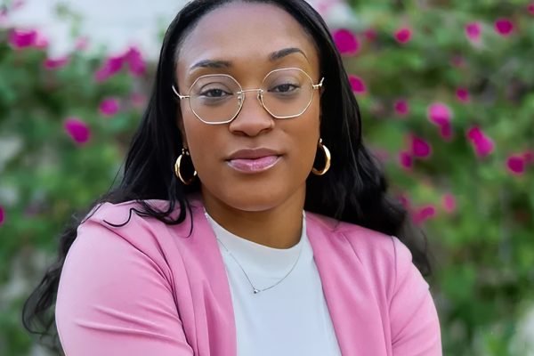 Teja Foster, Get Social