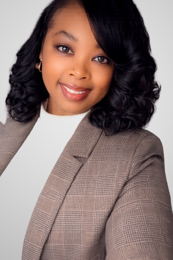 Jillian Lee, founder and CEO of UniqueLee Creations, women in business entrepreneur